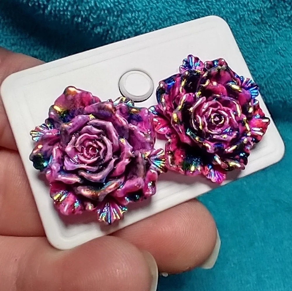 Cute purple colorful iridescent rose flower floral post pierced earrings - Picture 1 of 4